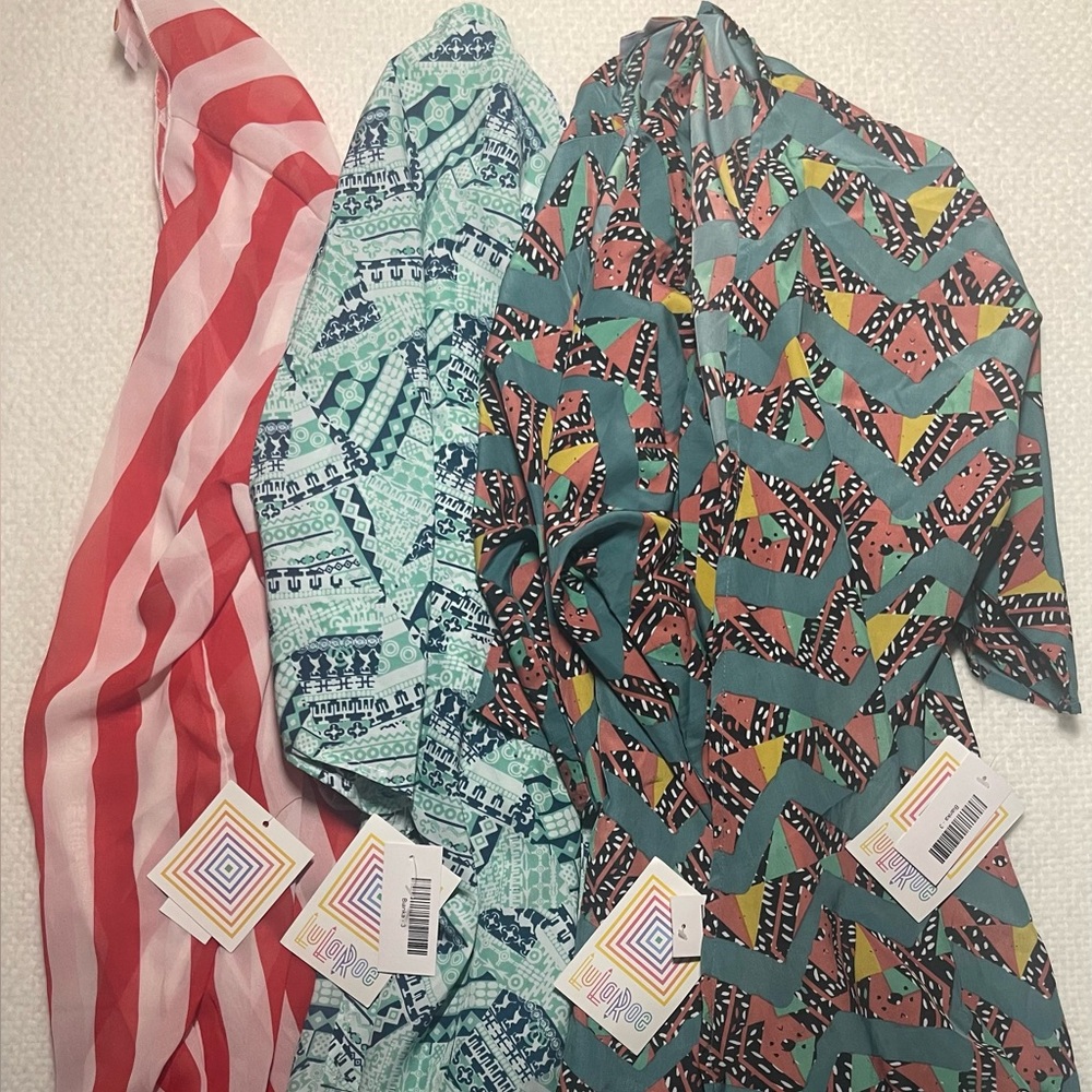 LulaRoe Bianka size 3 lot of 4 Teens flowy Light weight tops NWT